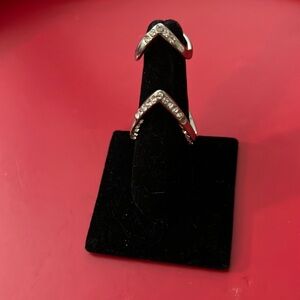 Beautiful silver Tone ring